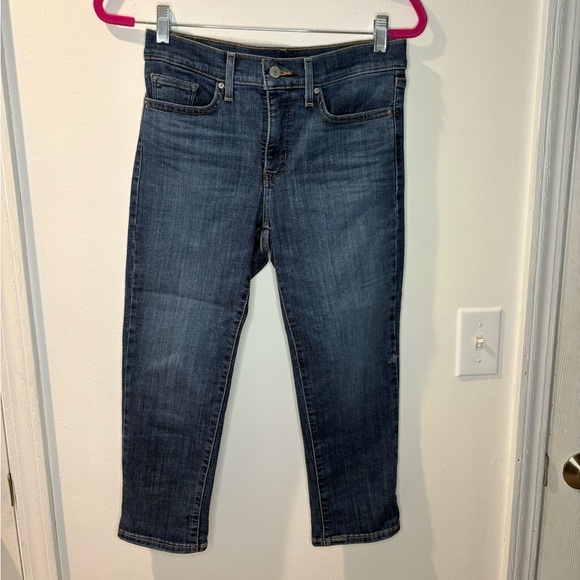 Levi’s Women’s 311 Shaping Skinny Denim Capri Pants #18 - Picture 2 of 5